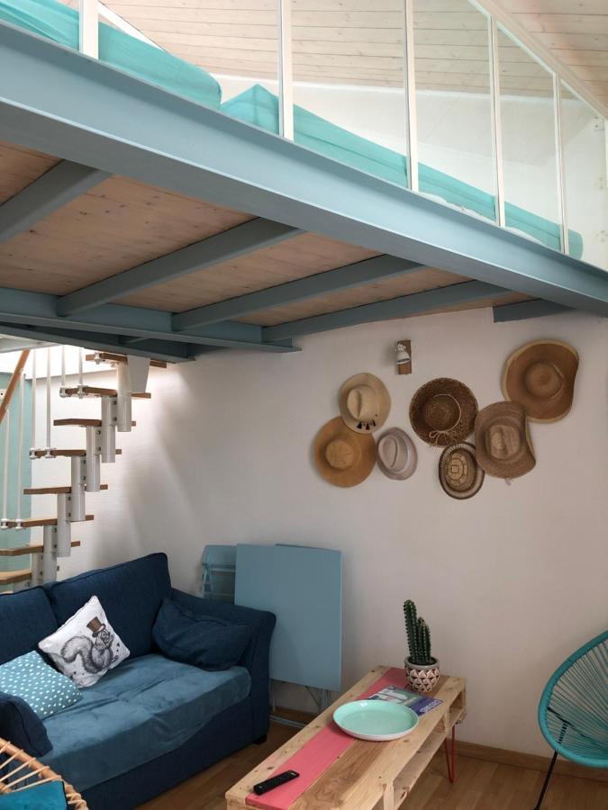 Maison De Pêcheur Située Dans Impasse Privée * Les Sables-dʼOlonne